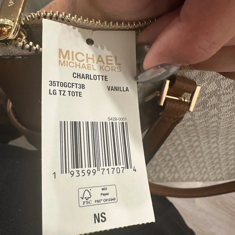 Michael Kors NWT Vanilla Charlotte Large Logo and Leather Top-Zip Tote Bag - Picture 3 of 7